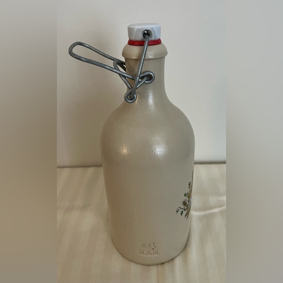 Vintage Hofbrauhaus Munchen German Beer Bottle MKM HB Stoneware w/Porcelain Cap - Picture 11 of 15